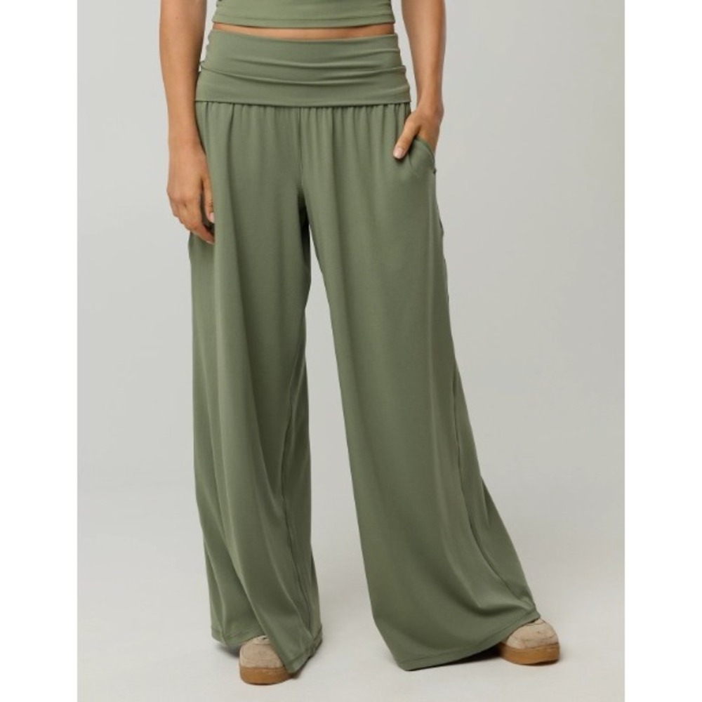 OFFLINE by Aerie Real Me Super Wide Leg Pants XXL Olive Green Gorpcore Yoga